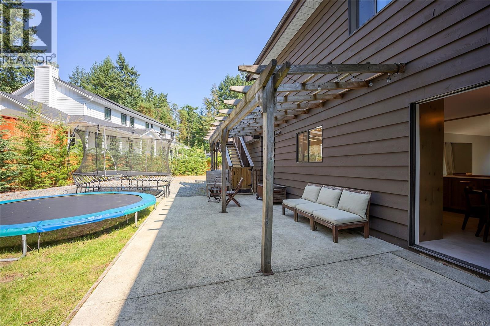 1475 GEORGINA RD - 37