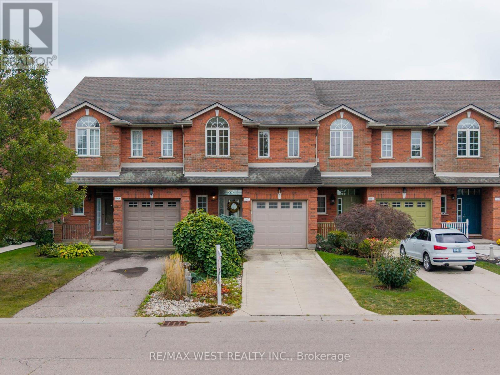#3 114 BROWN STREET - 47