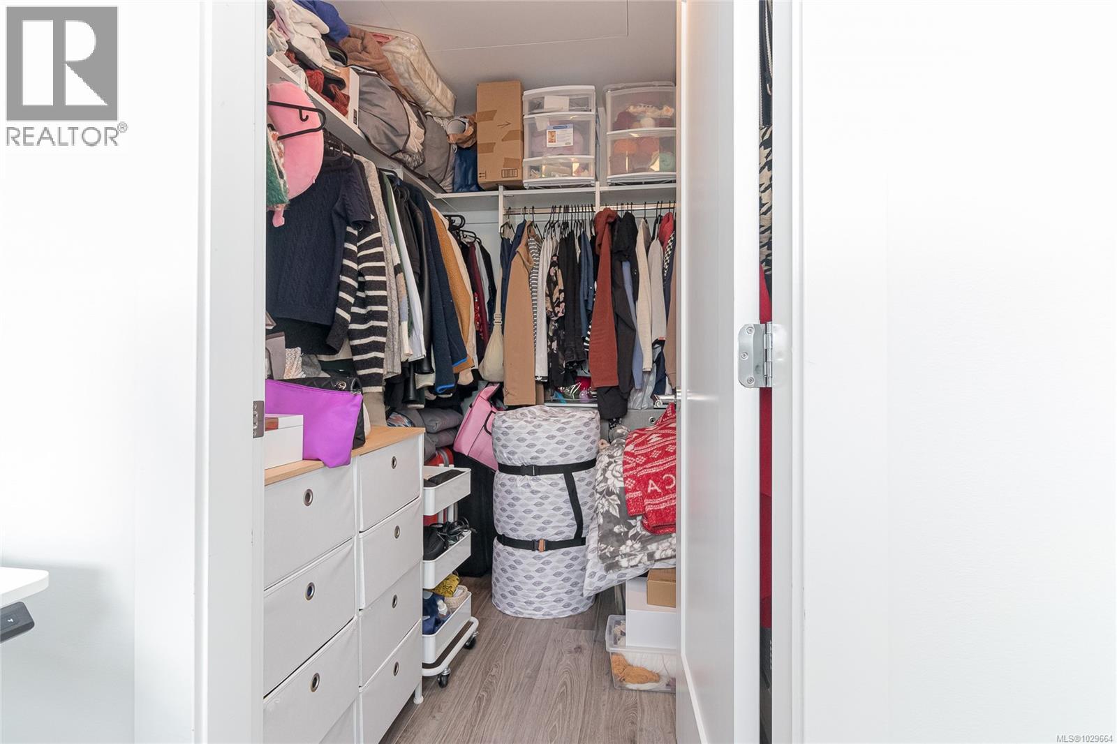 1002 777 Herald Street, Victoria