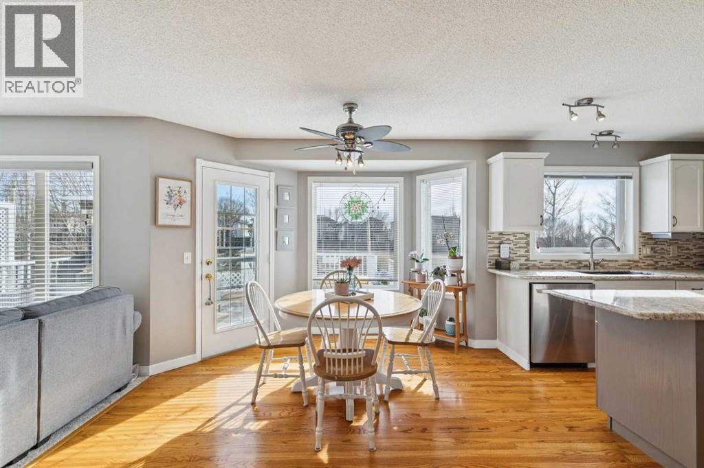 Single Family House for Sale in  Rocky Ridge Bay NW Rocky Ridge Calgary 