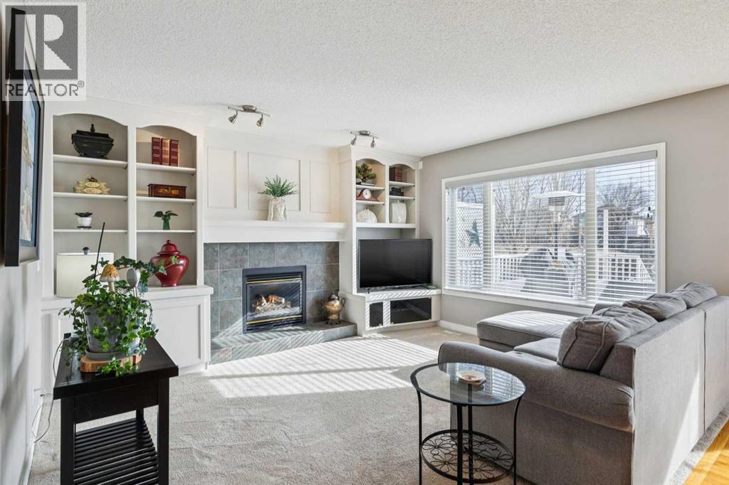 Single Family House for Sale in  Rocky Ridge Bay NW Rocky Ridge Calgary 