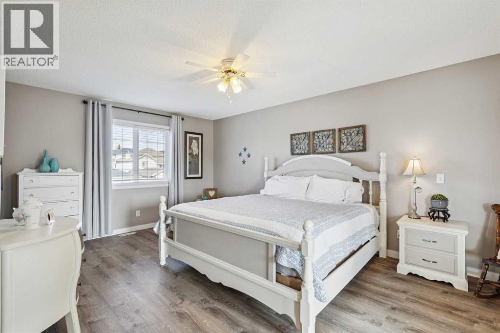 Single Family House for Sale in  Rocky Ridge Bay NW Rocky Ridge Calgary 