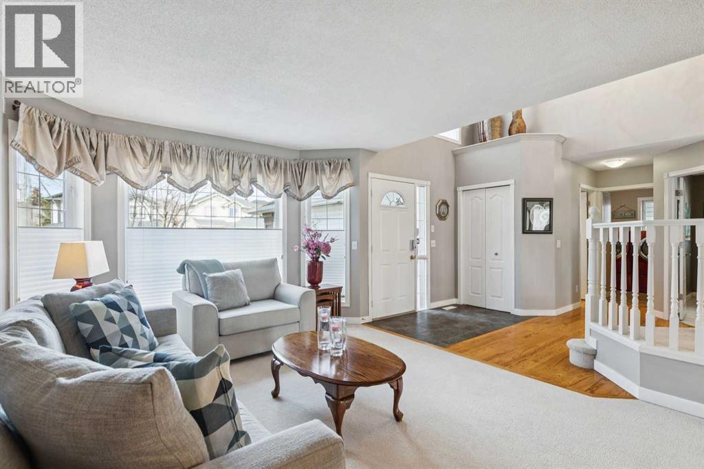 Single Family House for Sale in  Rocky Ridge Bay NW Rocky Ridge Calgary 