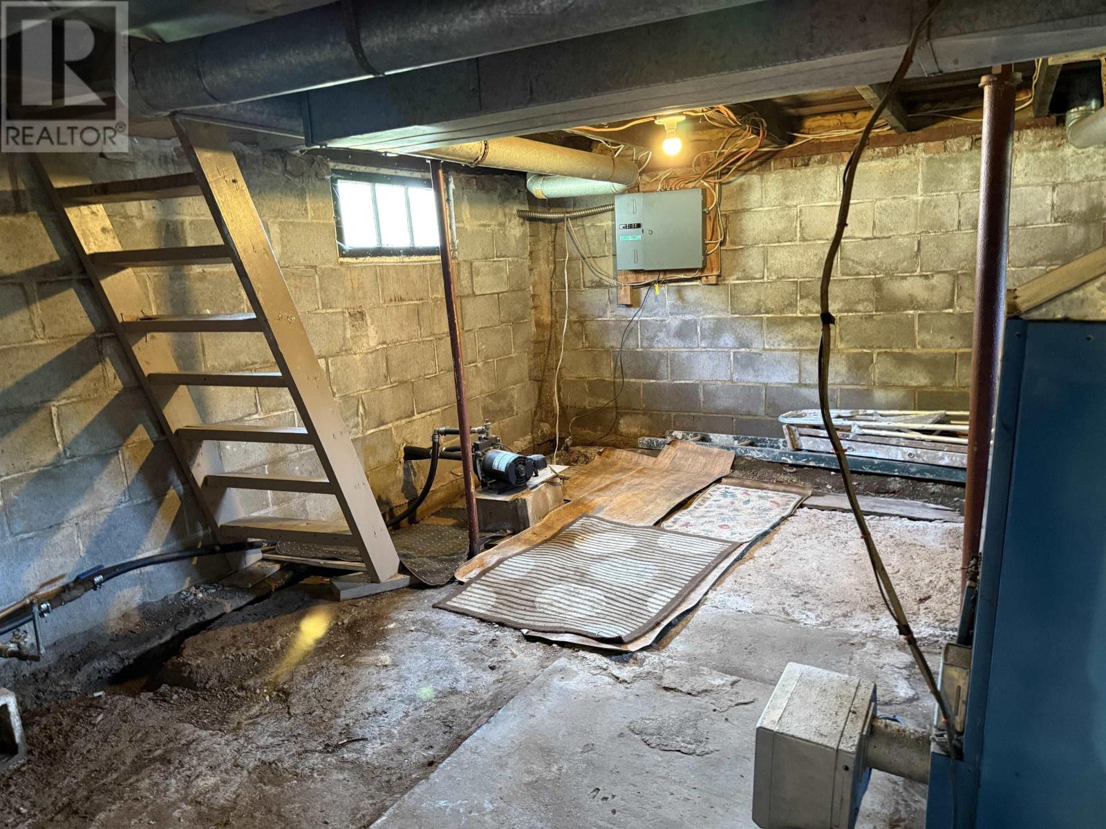 Property 38 of 49 of 473 Willow Avenue