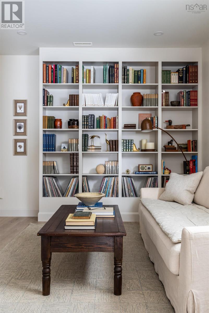 Property 20 of 37 of 54 Pearlgarden Close