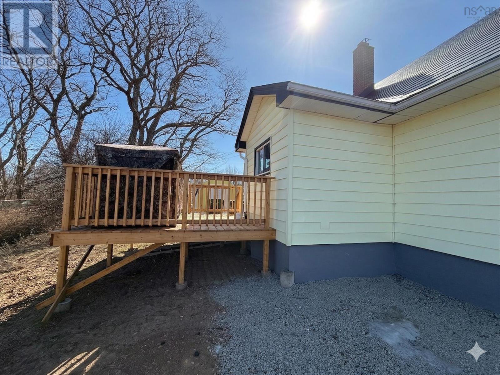 Property 8 of 23 of 125 Cottage Street