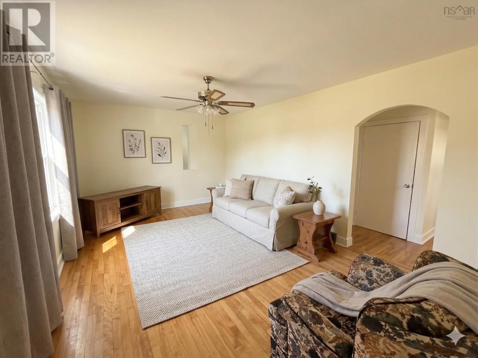 Property 17 of 23 of 125 Cottage Street