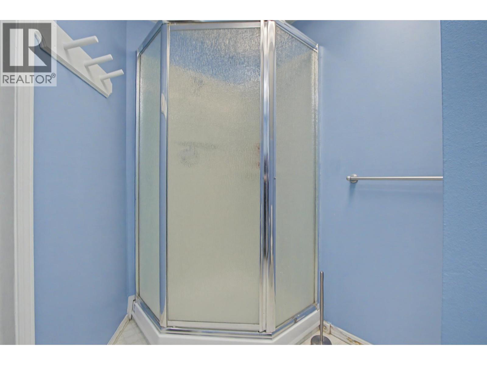 7741 LANCASTER CRESCENT - 16