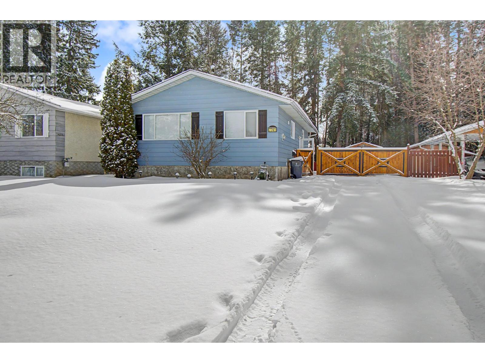 7741 LANCASTER CRESCENT - 19