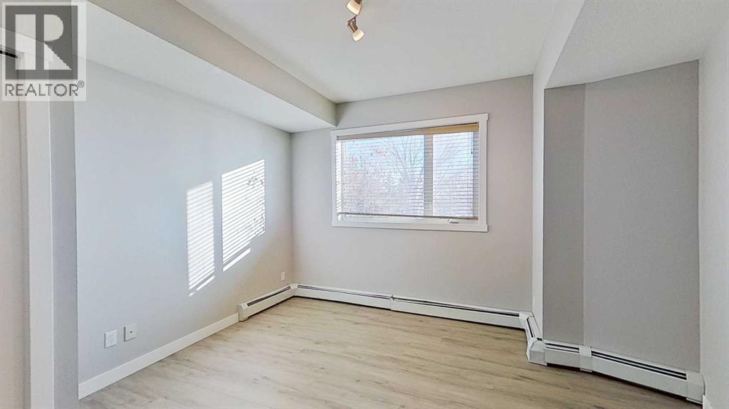 Single Family House for Sale in   Springborough Court SW Springbank Hill Calgary 