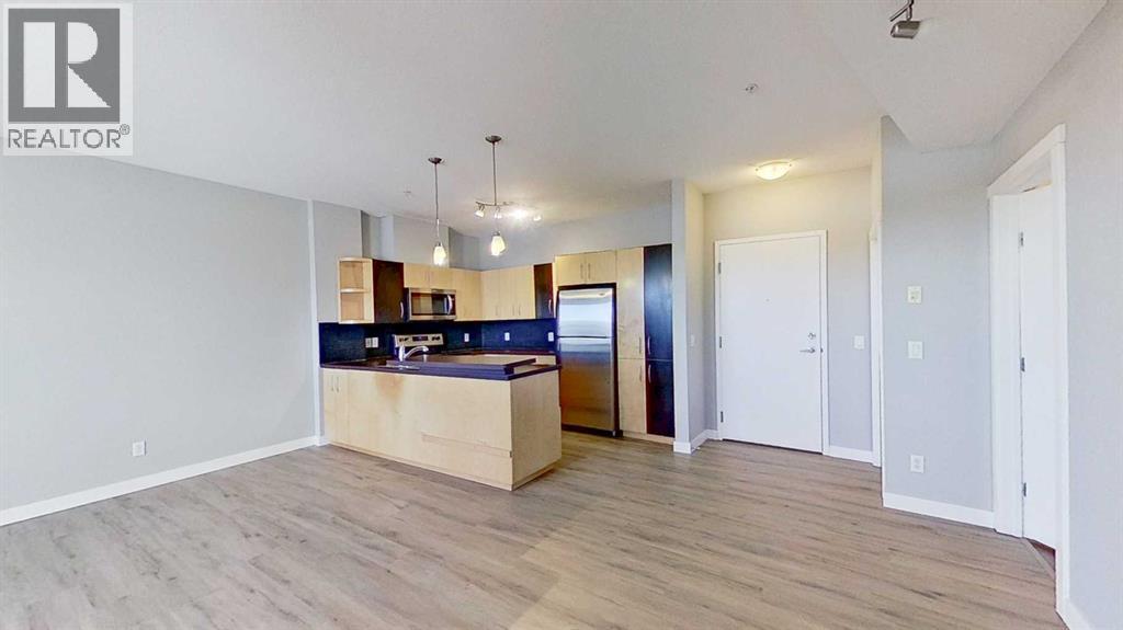 Single Family House for Sale in   Springborough Court SW Springbank Hill Calgary 