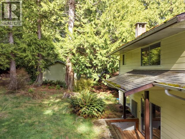 2217 BLACK POINT ROAD - 29