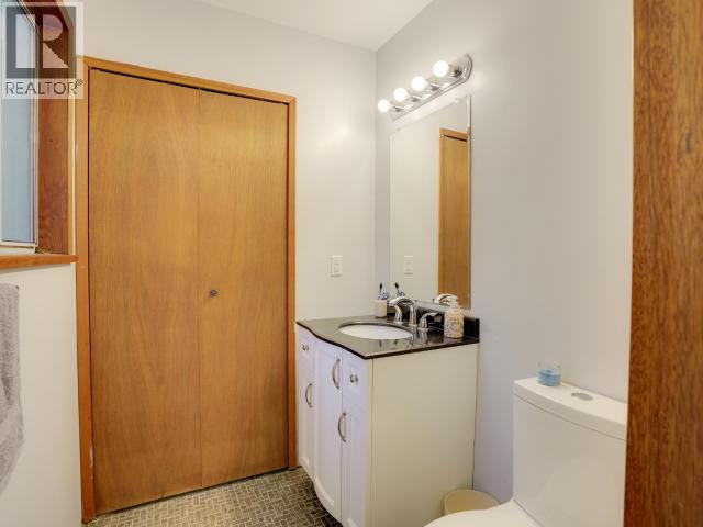 2217 BLACK POINT ROAD - 18