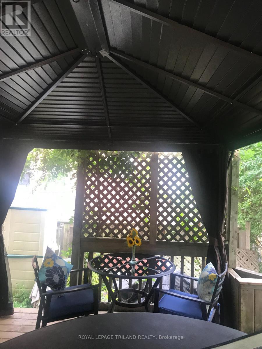 54 ELYSIAN STREET Property Photo