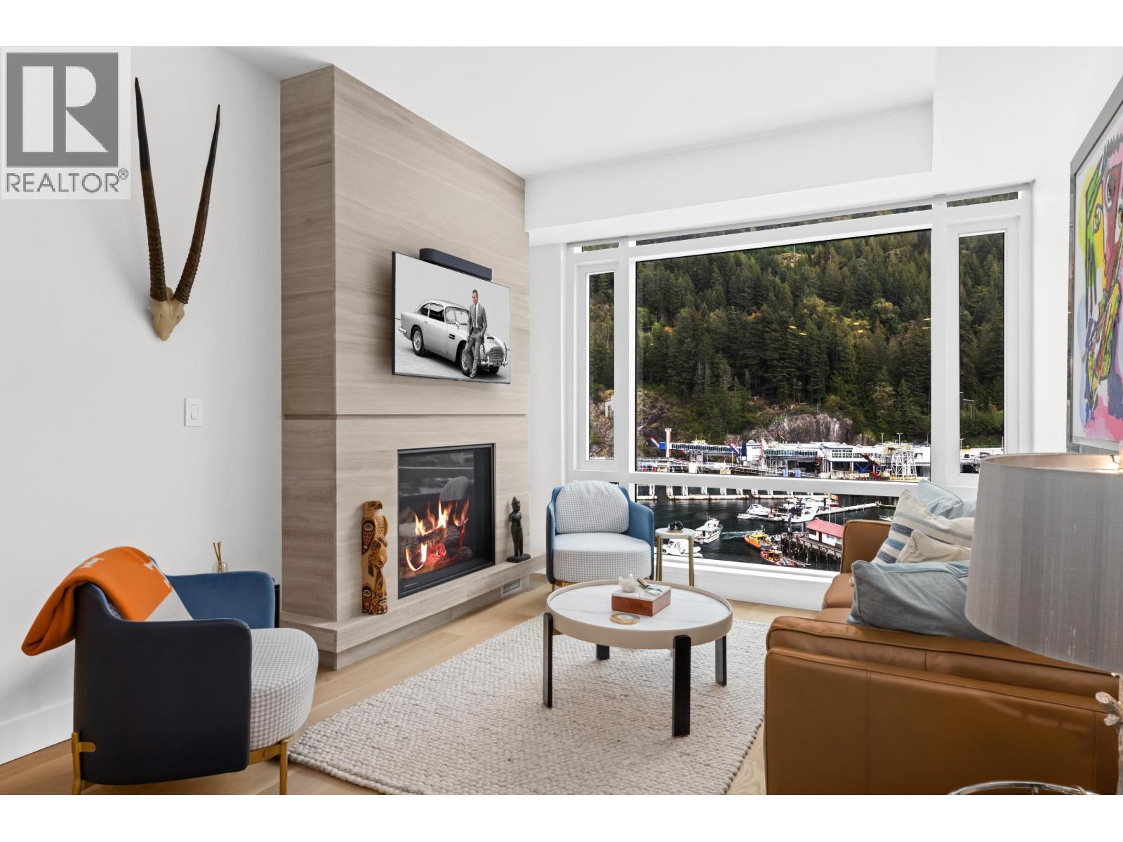 706 6707 NELSON AVENUE, West Vancouver