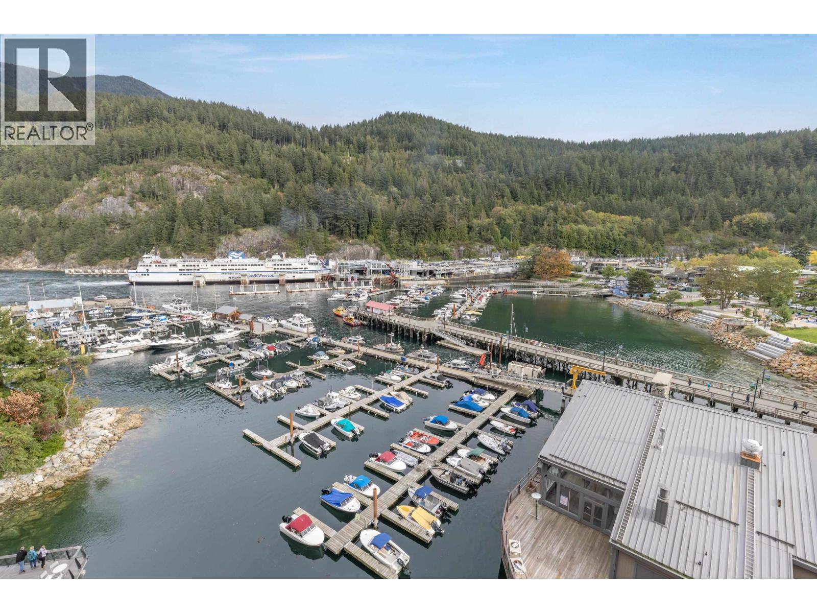 706 6707 NELSON AVENUE, West Vancouver