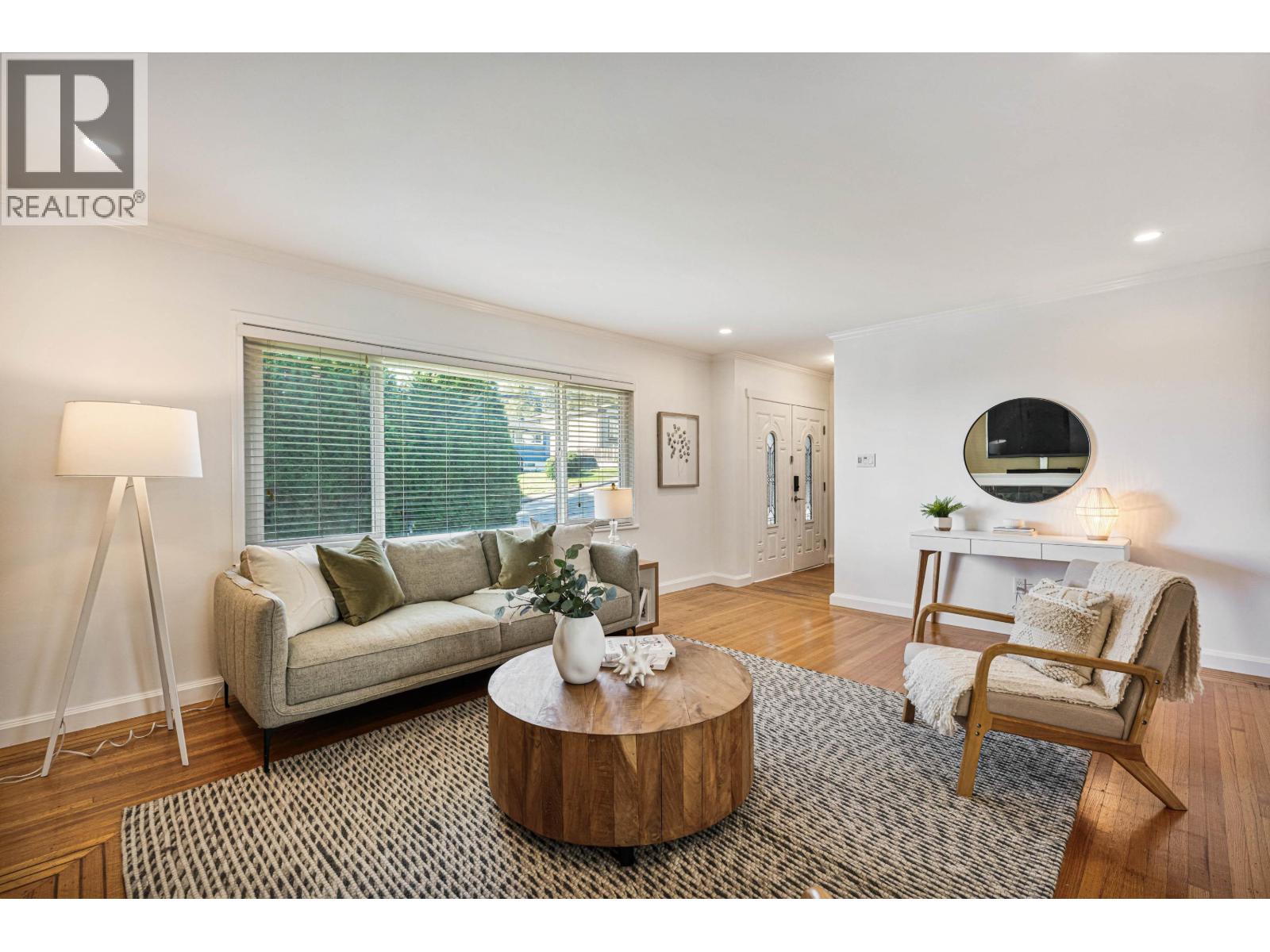 8326 ROYAL OAK AVENUE