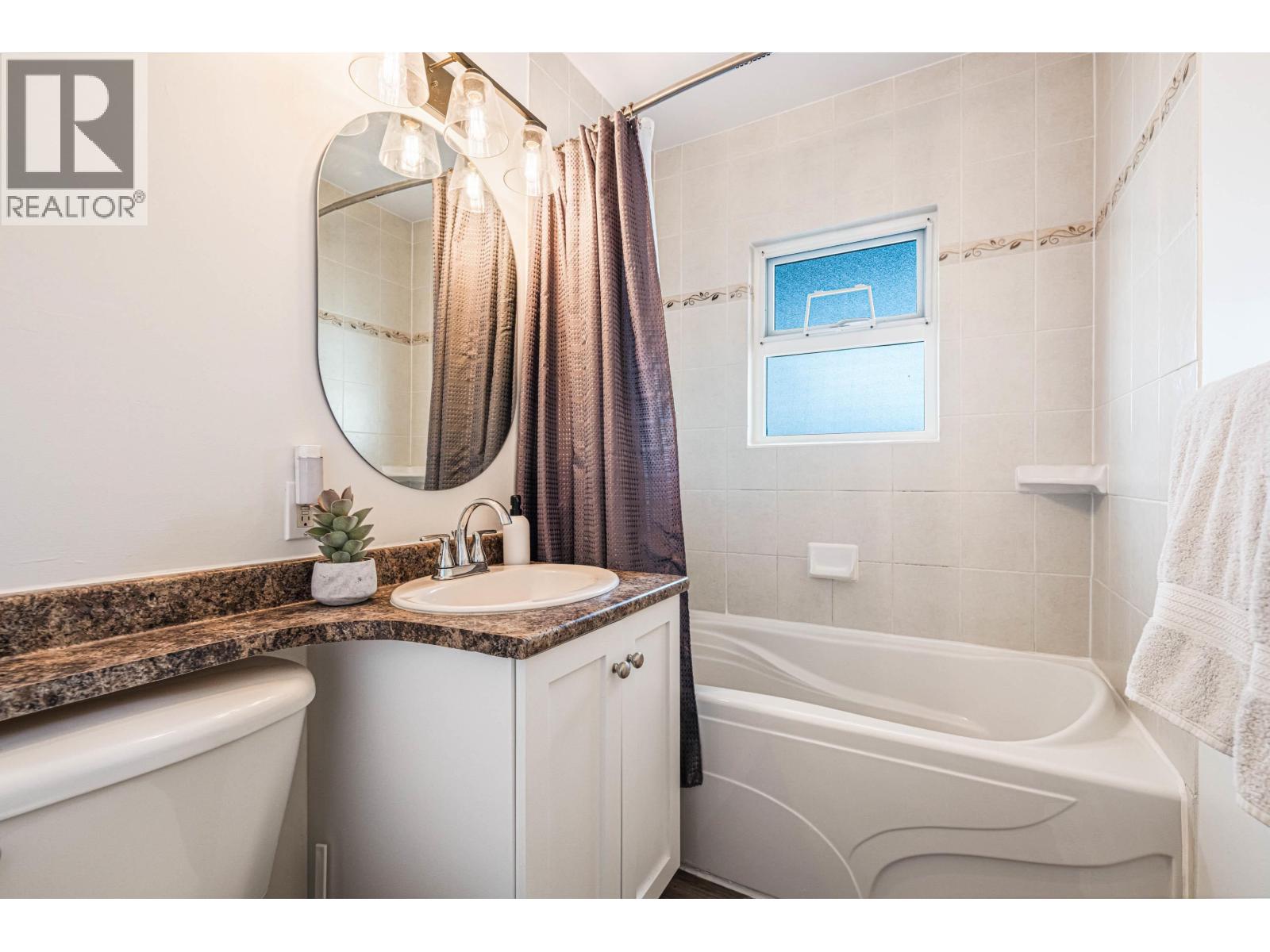 8326 ROYAL OAK AVENUE, Burnaby