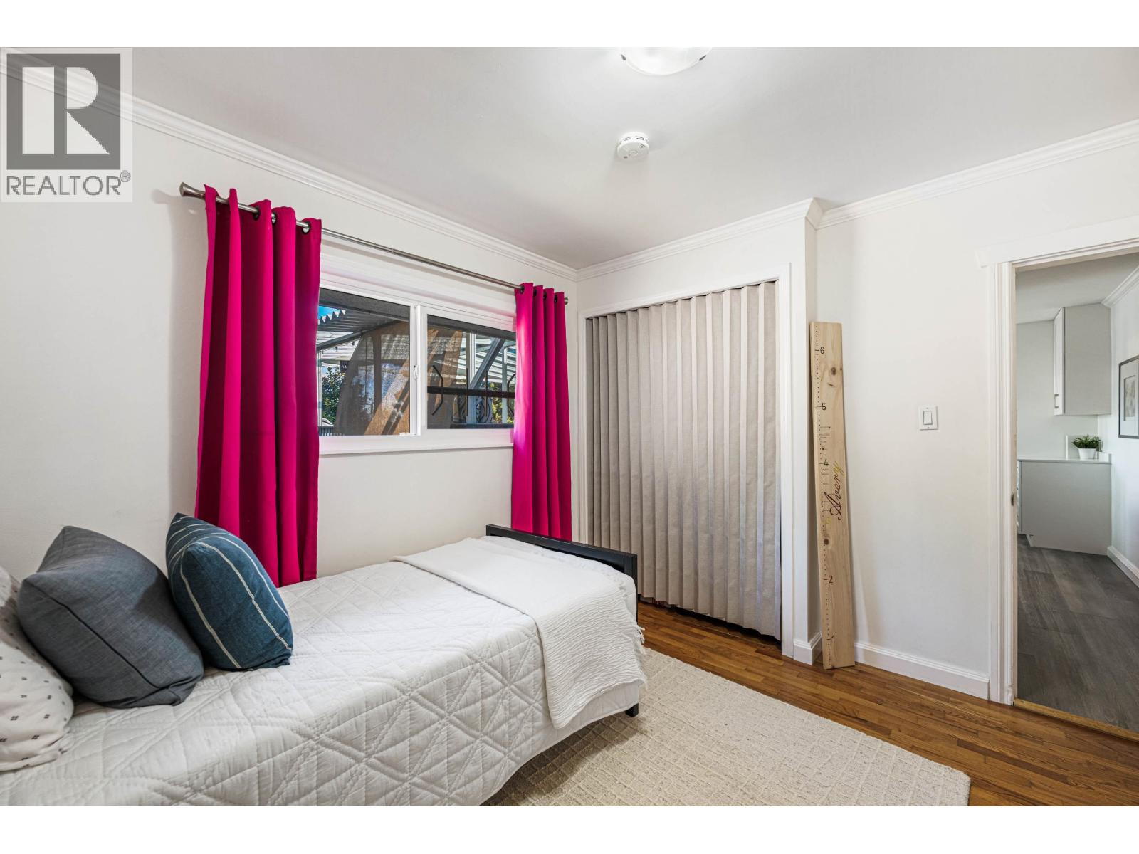 8326 ROYAL OAK AVENUE, Burnaby