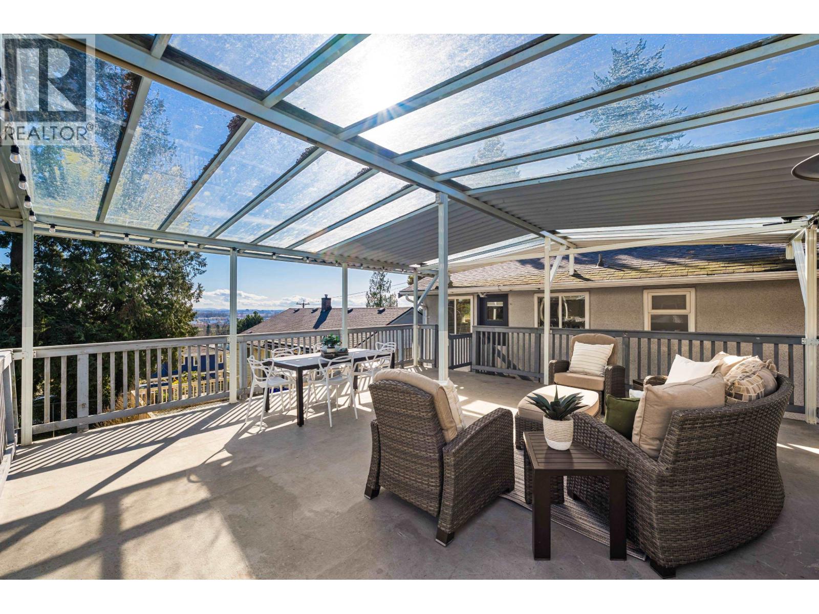 8326 ROYAL OAK AVENUE, Burnaby