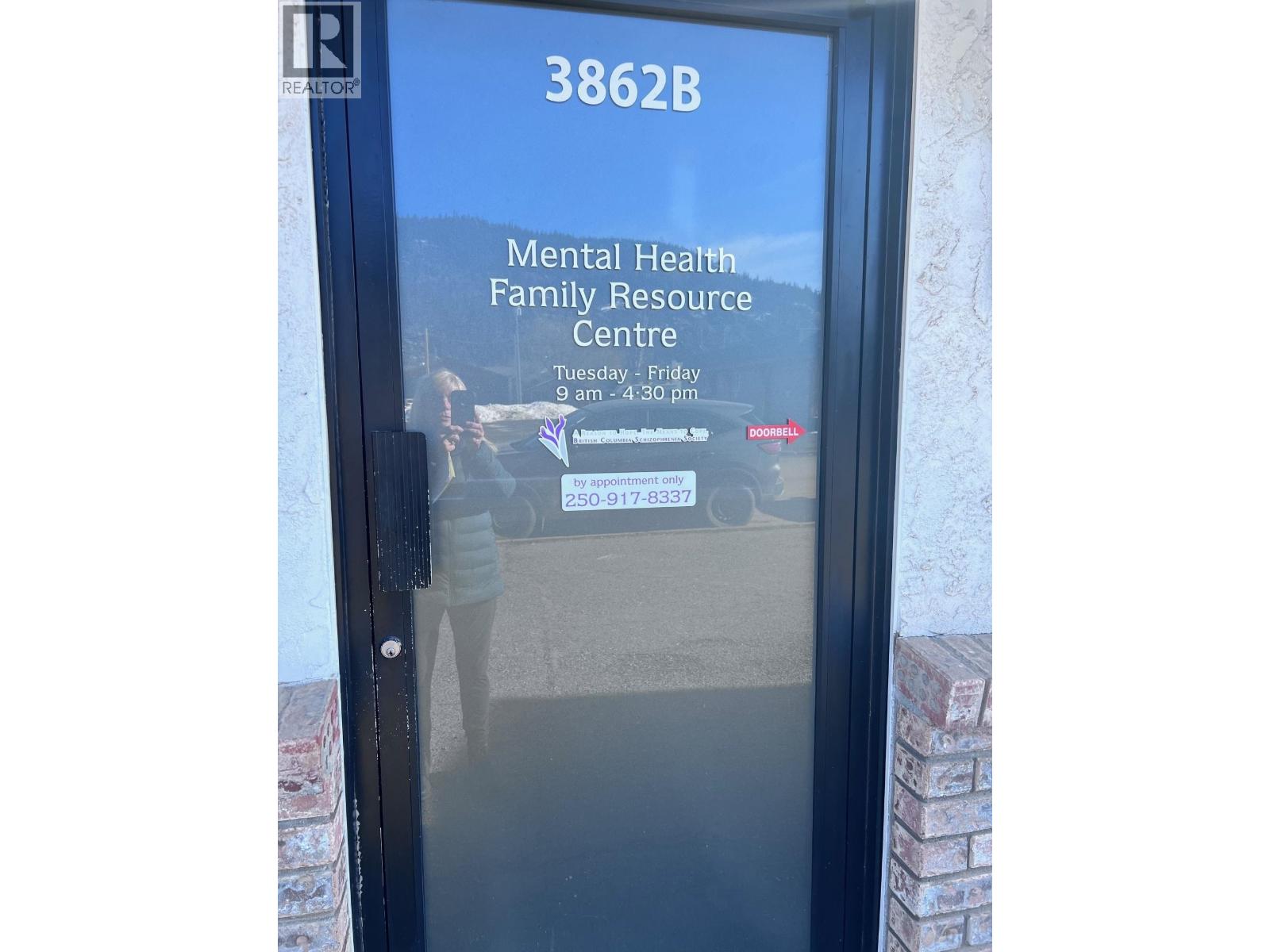 3862 BROADWAY Avenue, Smithers