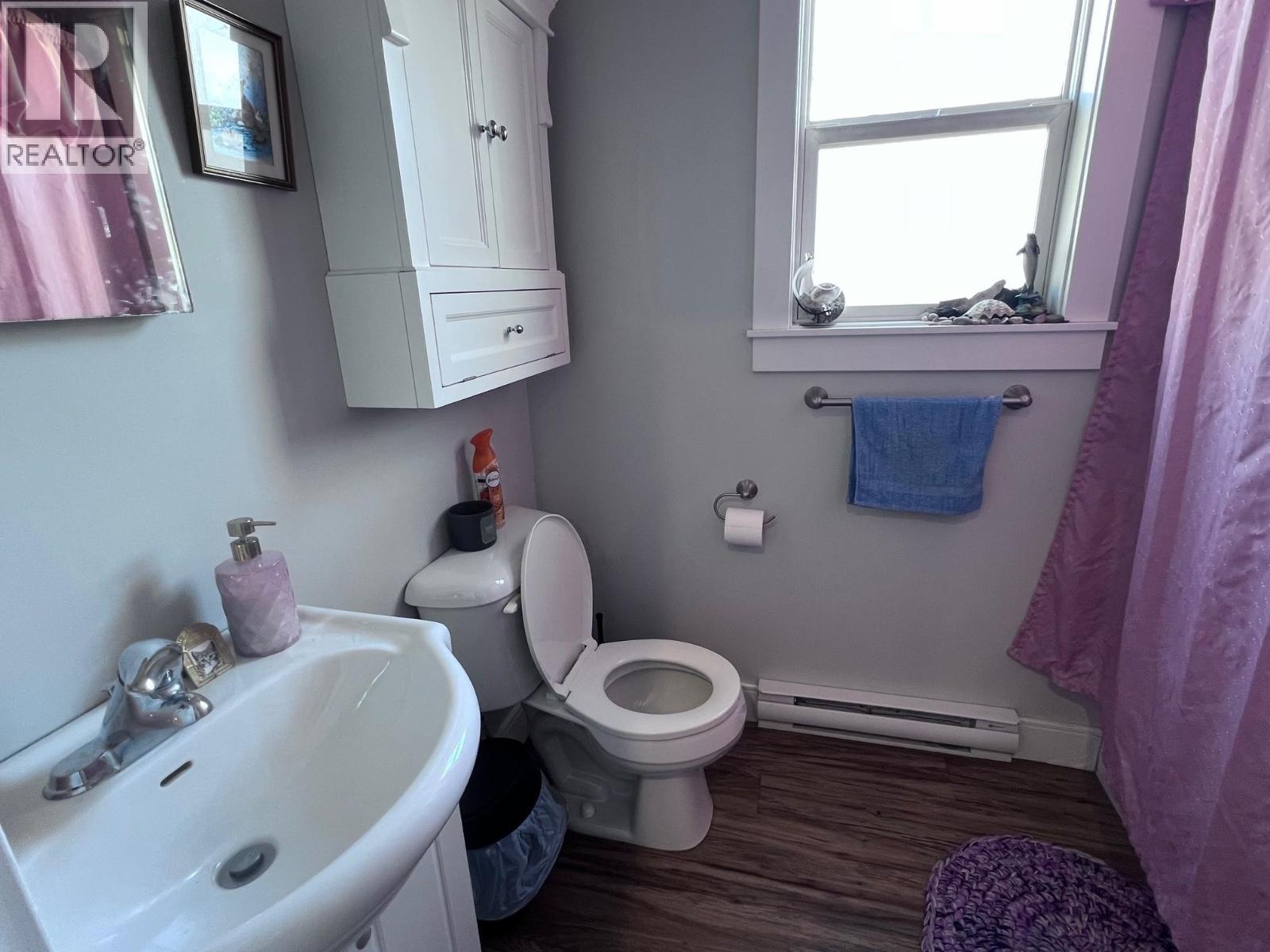 3862 BROADWAY Avenue, Smithers