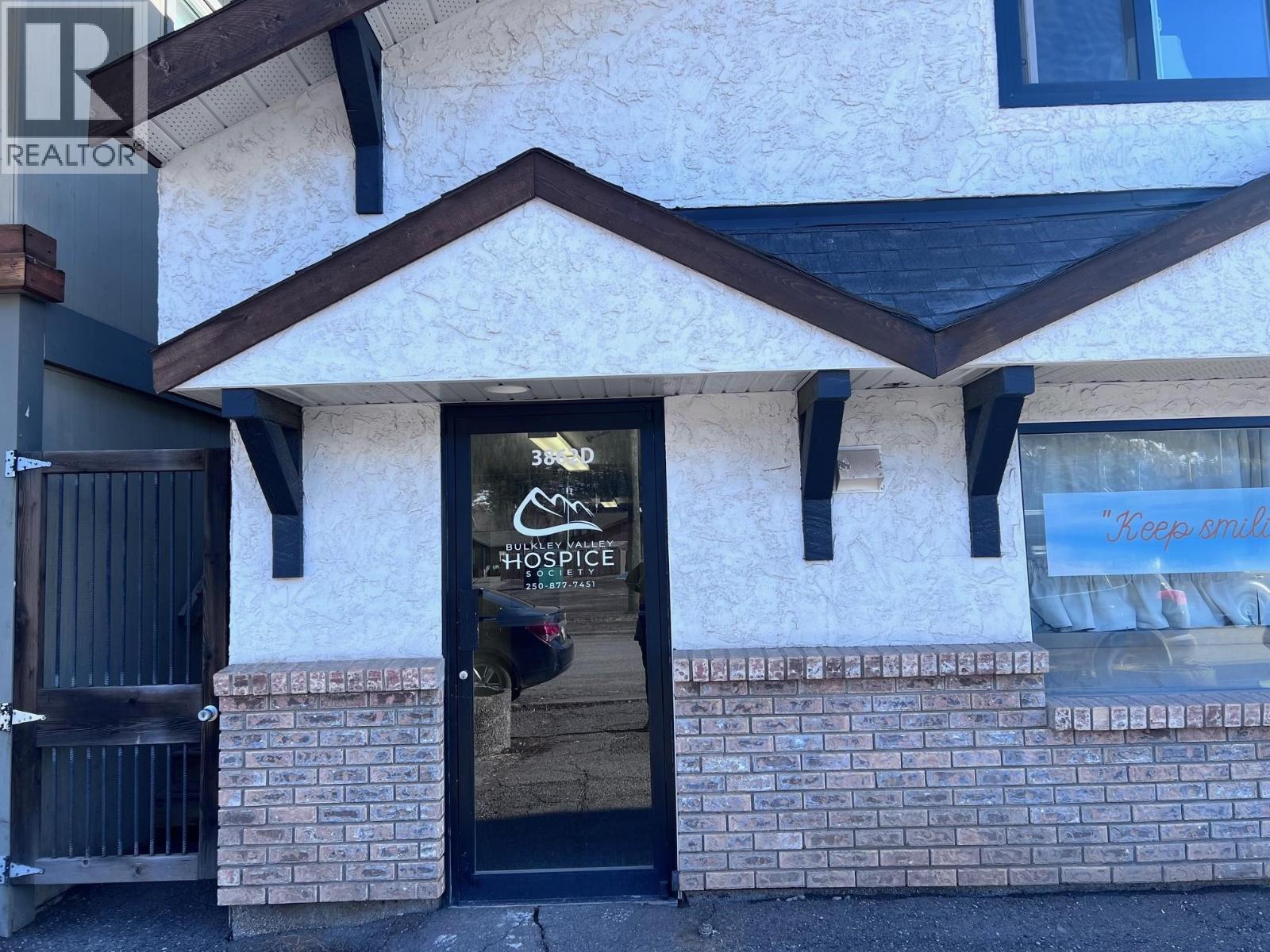 3862 BROADWAY Avenue, Smithers