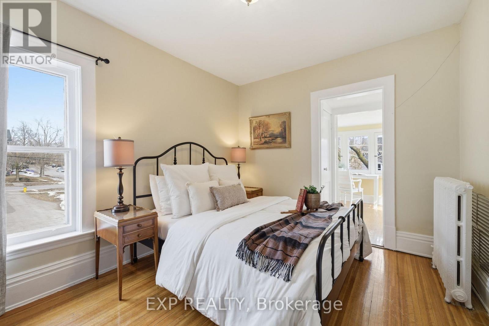 385 STEWART STREET - 25