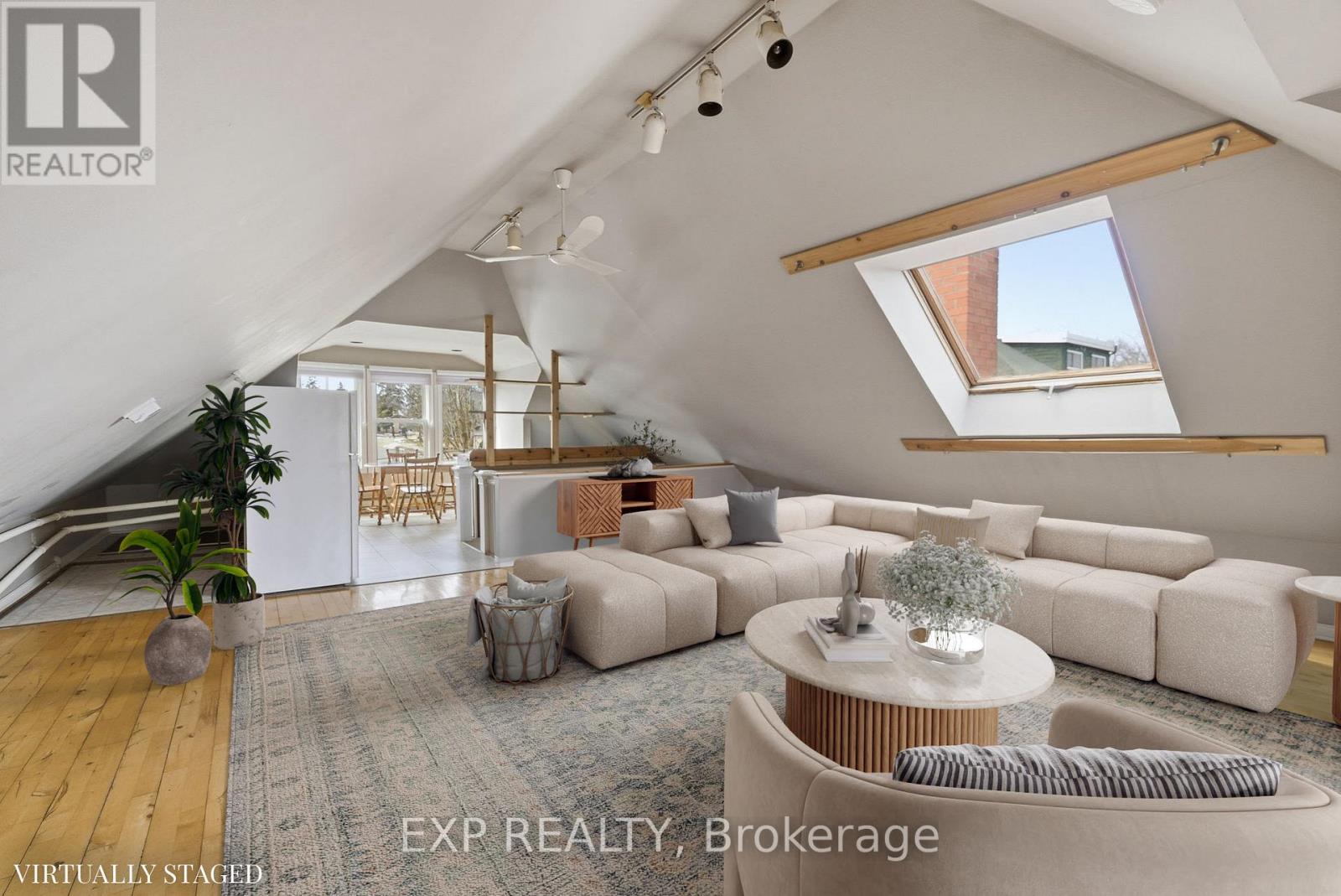 385 STEWART STREET - 37