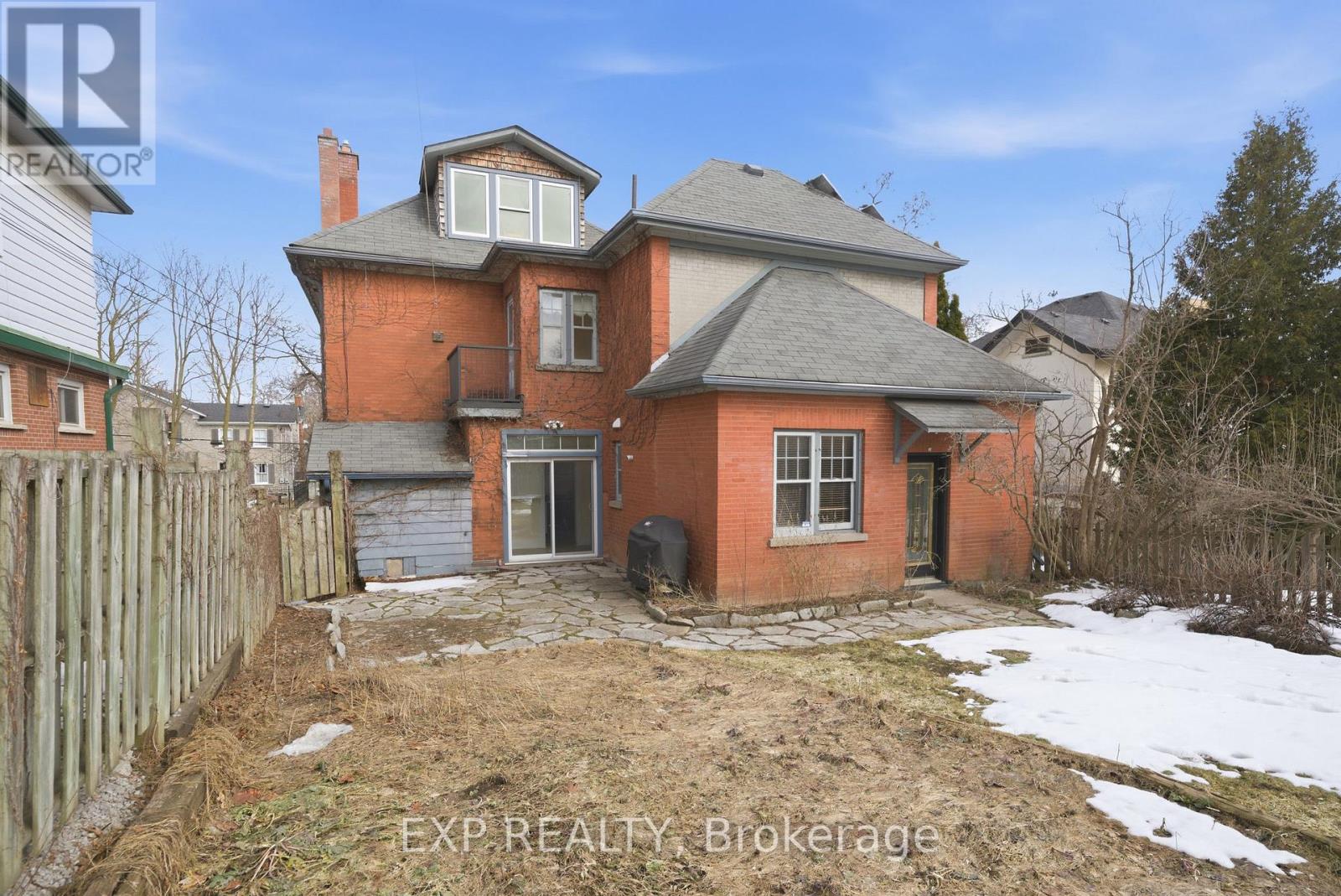 385 STEWART STREET - 41