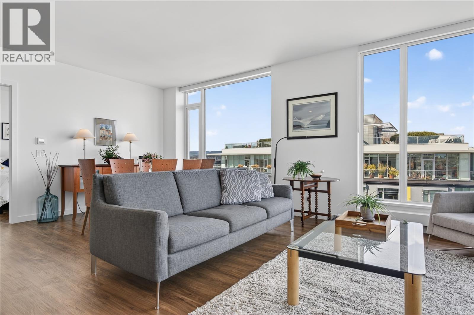 1001 369 Tyee Road, Victoria