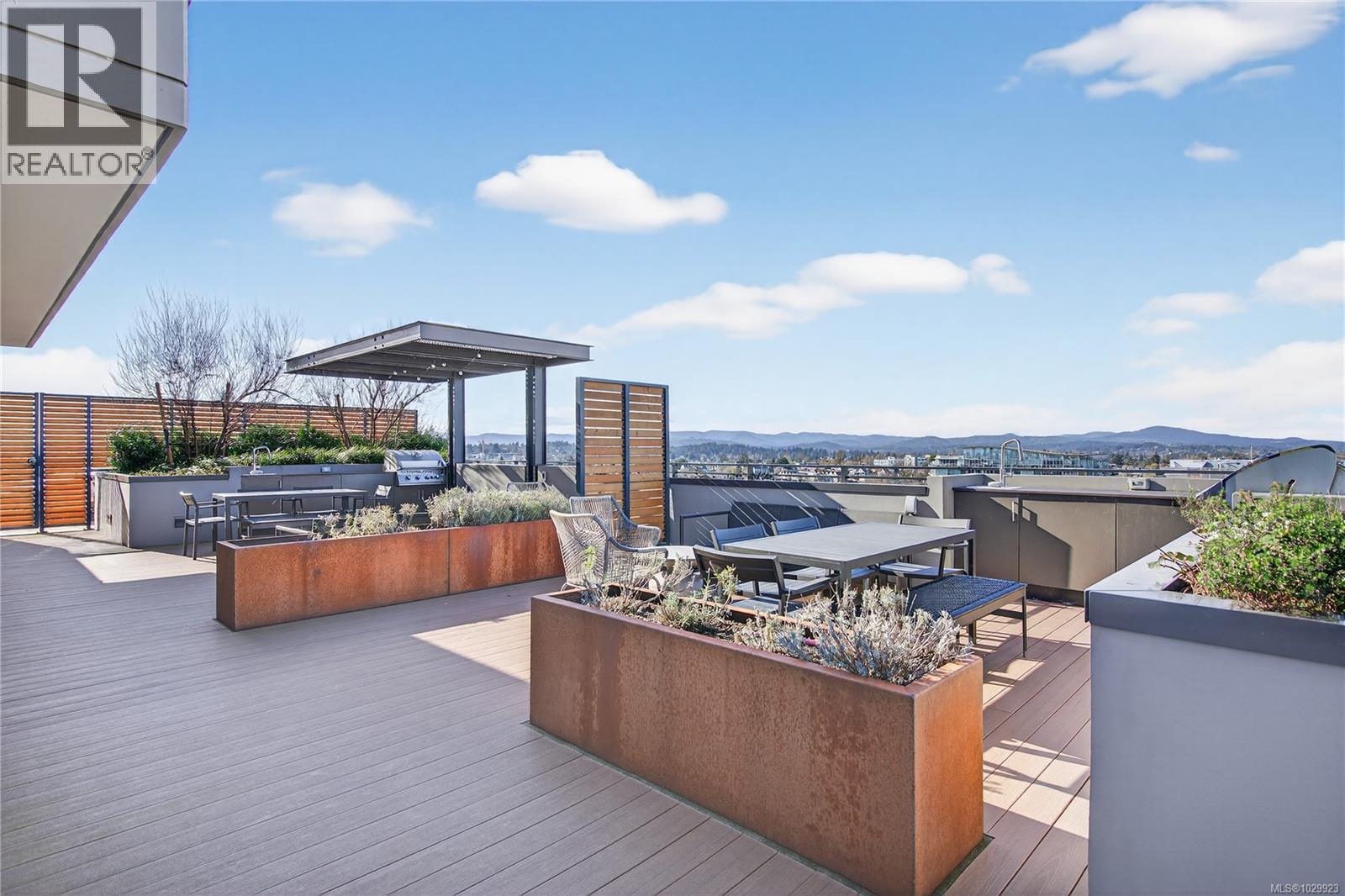 1001 369 Tyee Road, Victoria