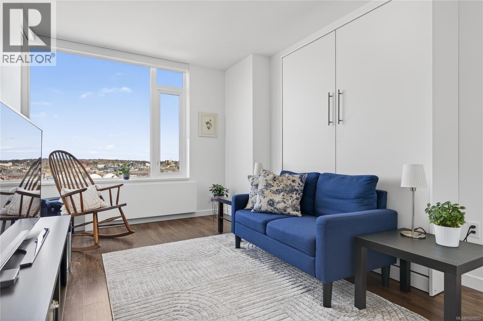 1001 369 Tyee Road, Victoria