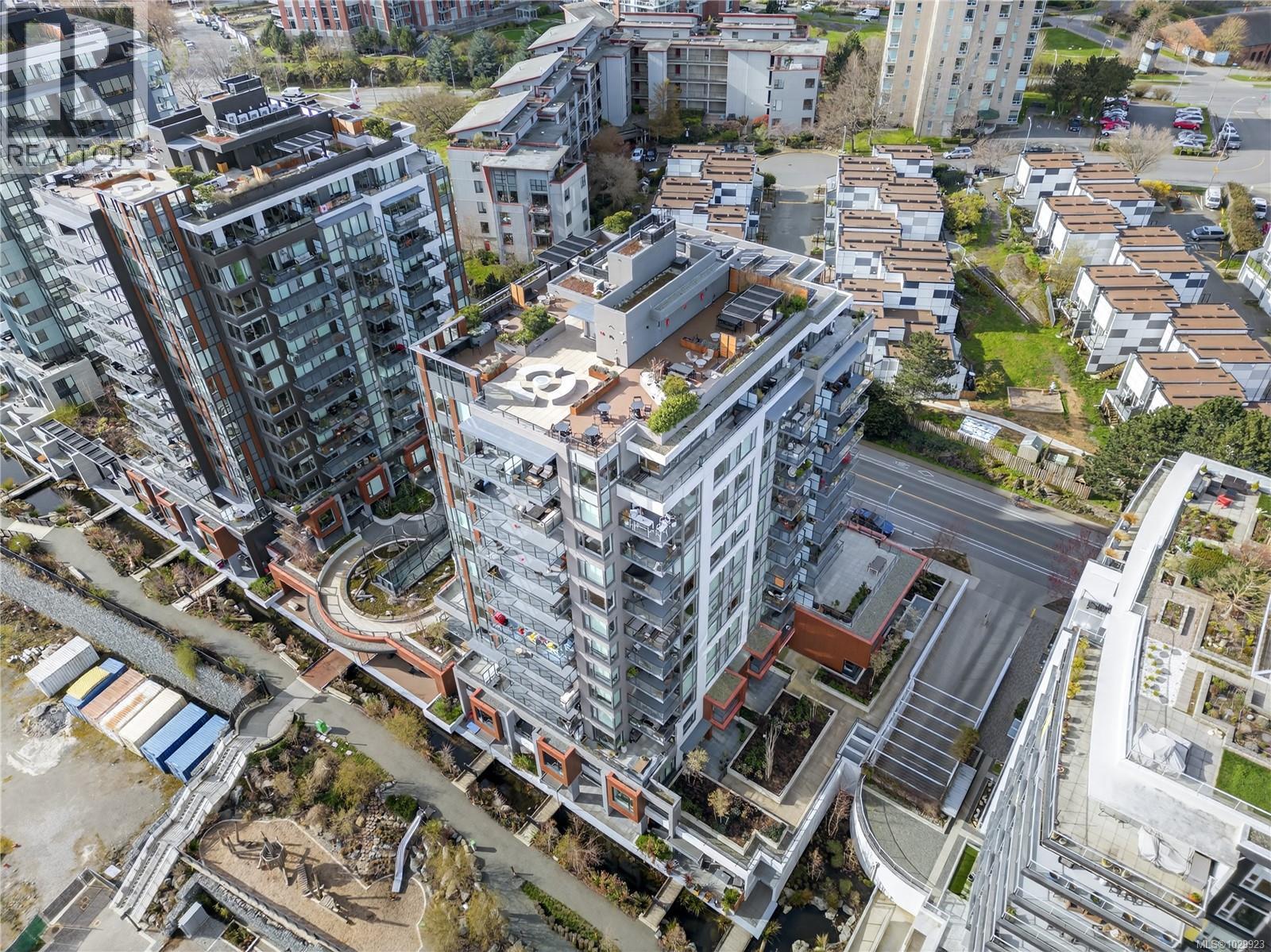 1001 369 Tyee Road, Victoria