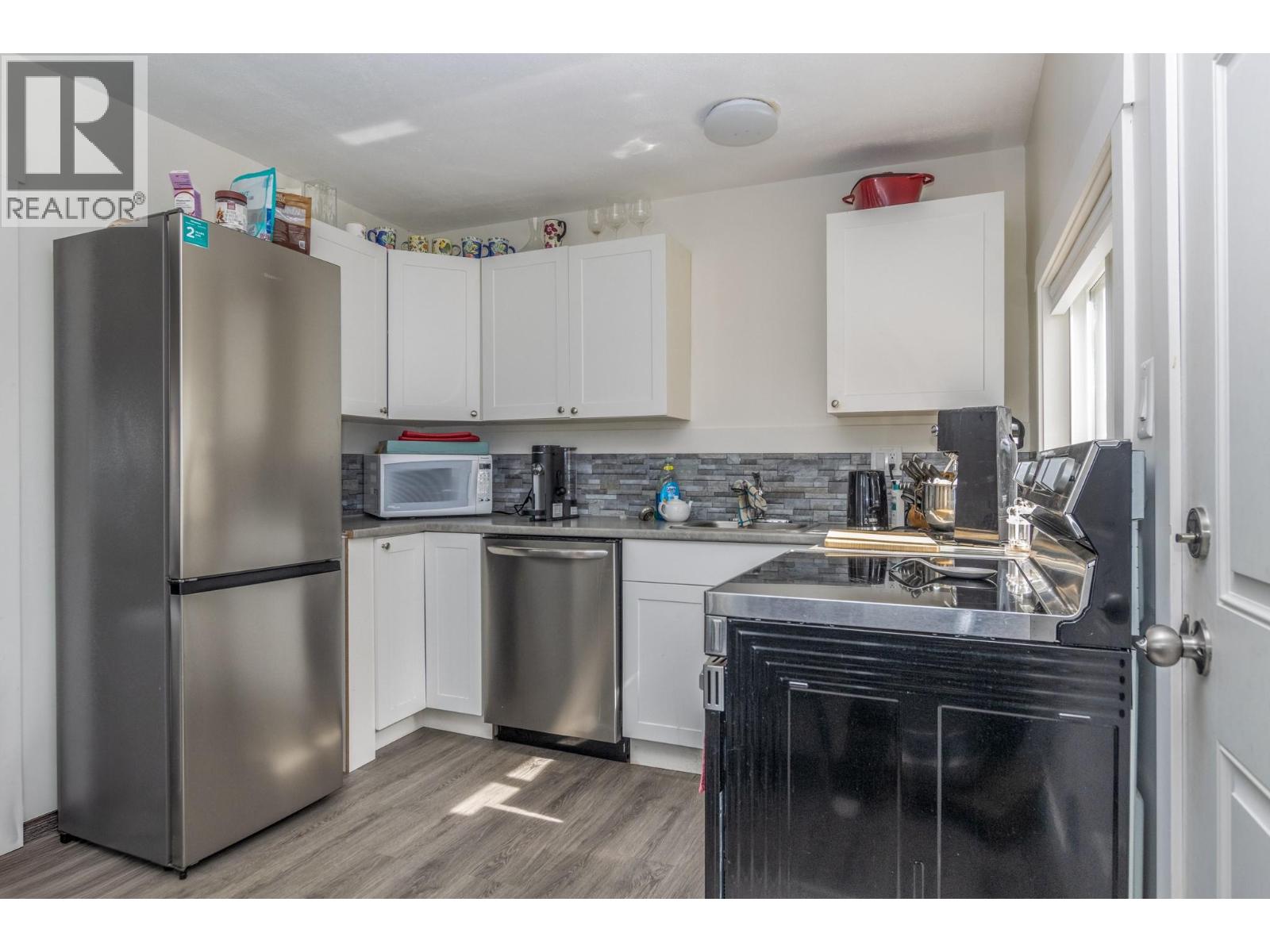 680 10 Street SW, Salmon Arm