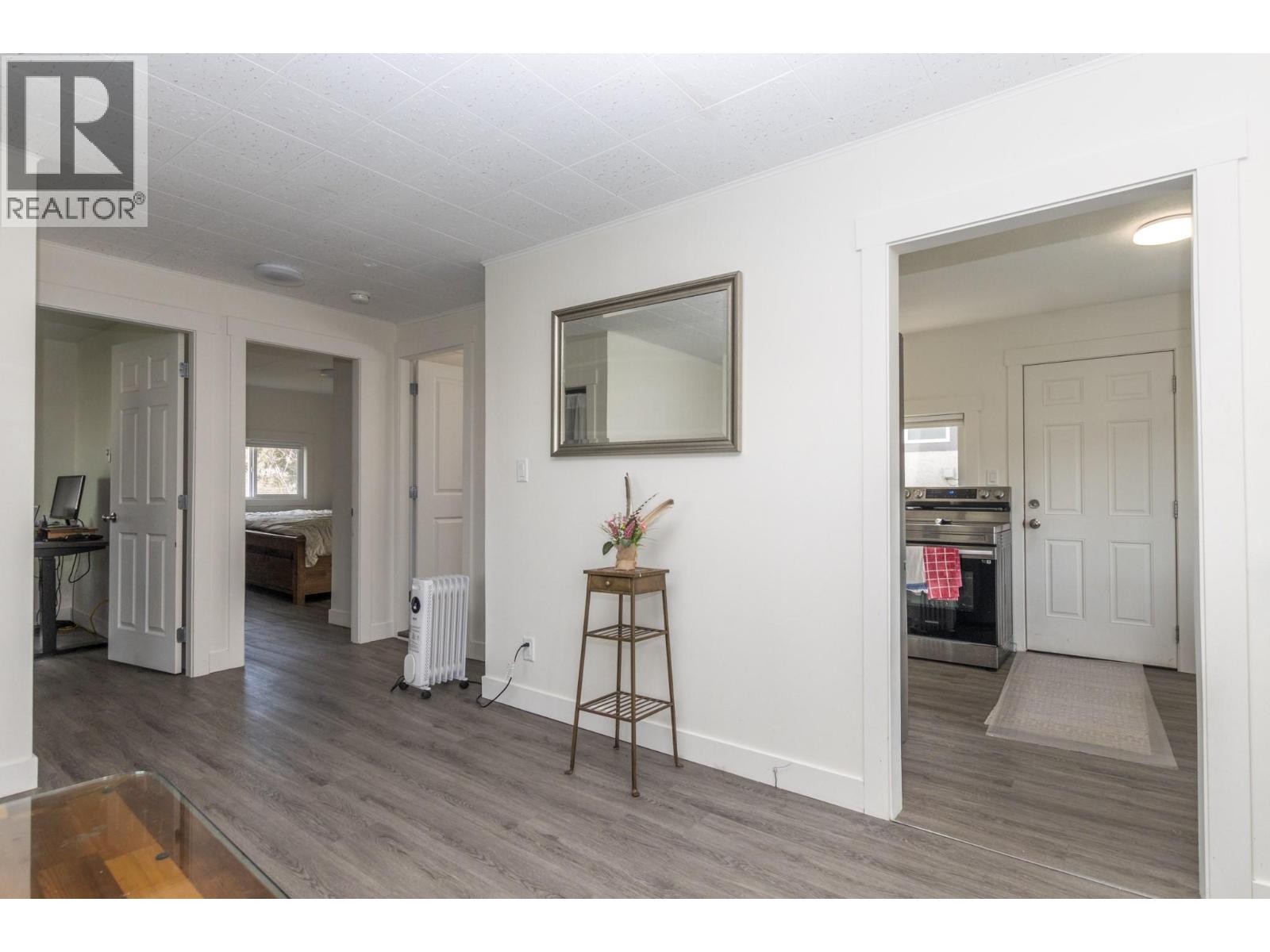 680 10 Street SW, Salmon Arm