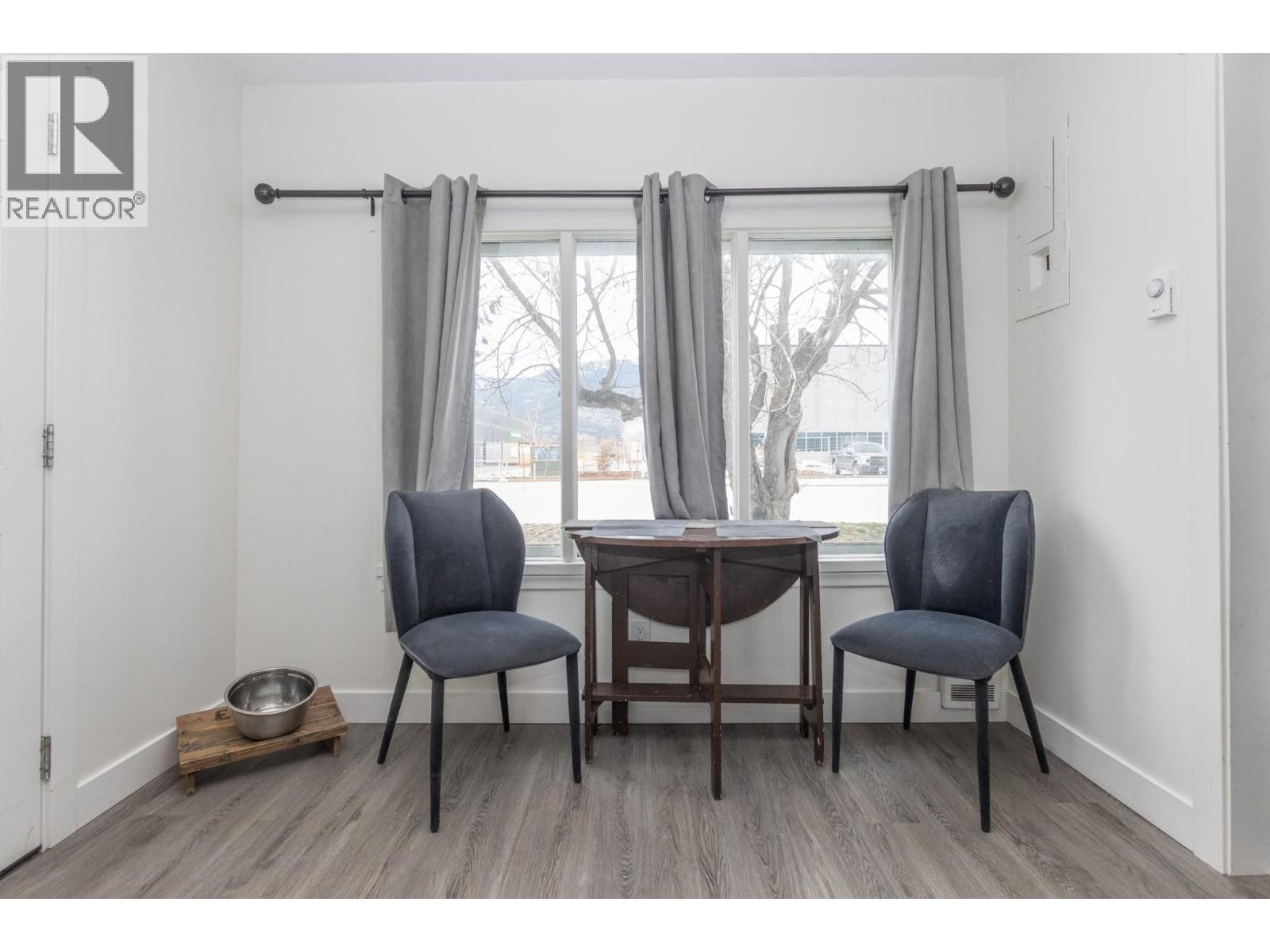 680 10 Street SW, Salmon Arm