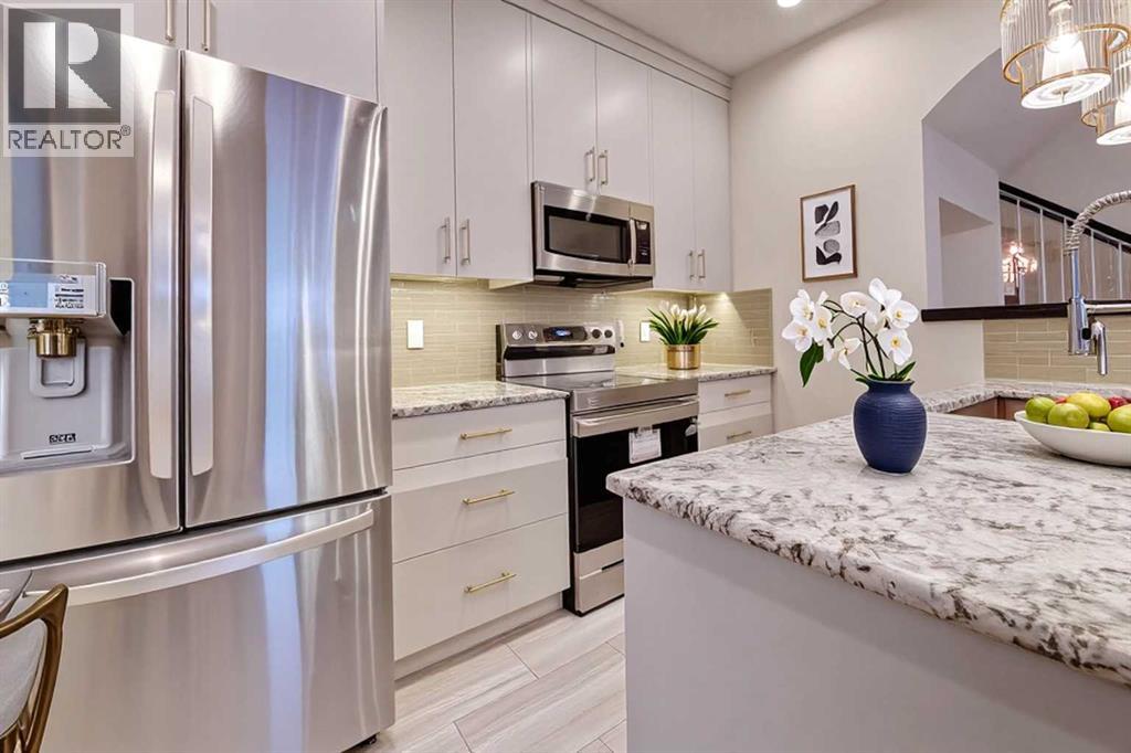 Single Family House for Sale in    Avenue NE Crescent Heights Calgary 