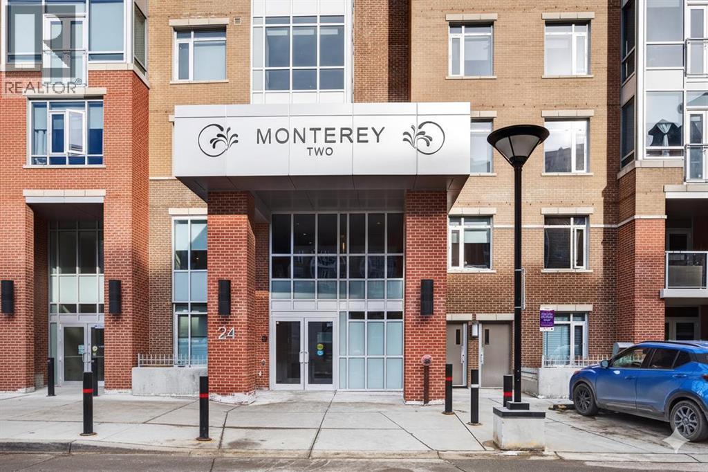 Single Family House for Sale in   Varsity Estates Circle NW Varsity Calgary 