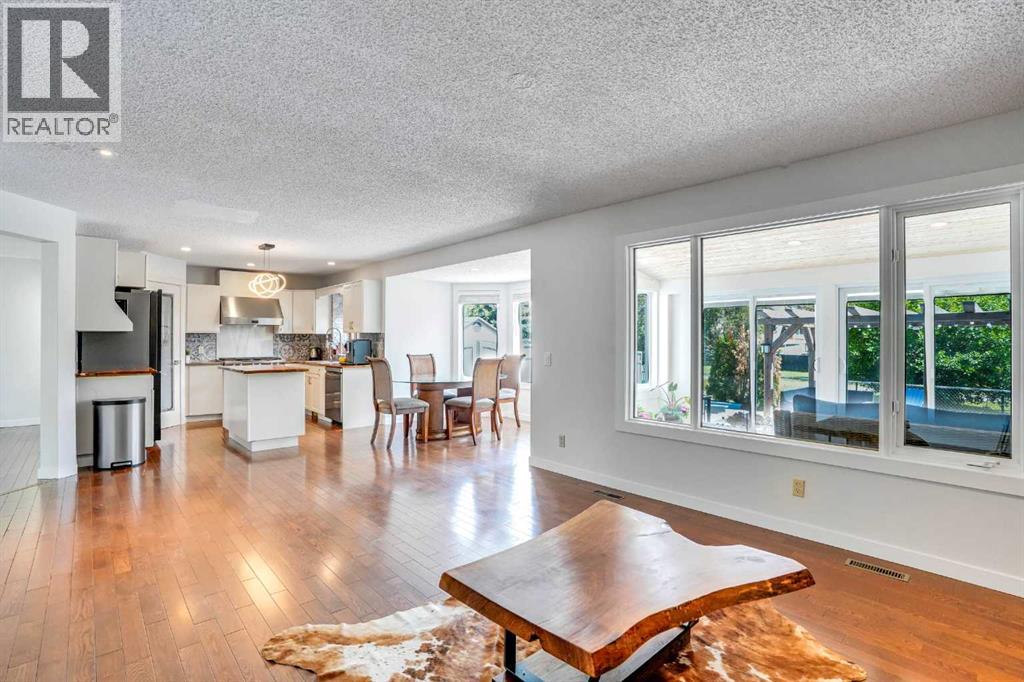 Single Family House for Sale in  Riverview Close SE Riverbend Calgary 