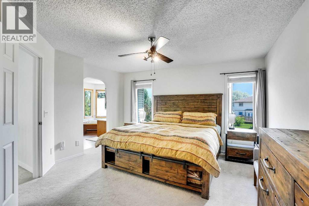 Single Family House for Sale in  Riverview Close SE Riverbend Calgary 