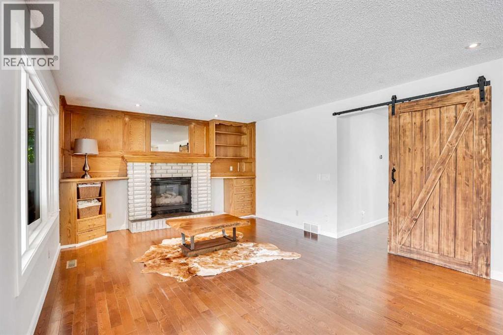 Single Family House for Sale in  Riverview Close SE Riverbend Calgary 