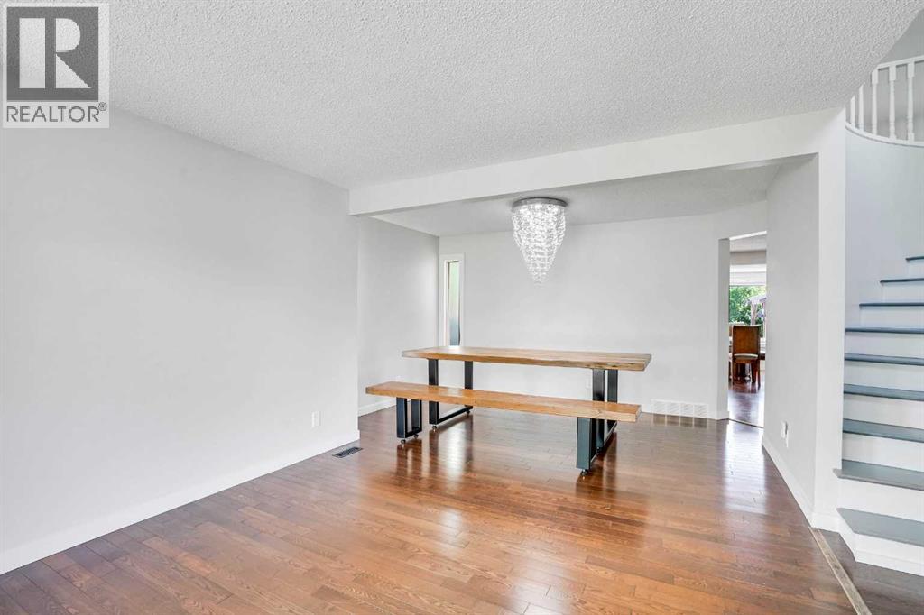 Single Family House for Sale in  Riverview Close SE Riverbend Calgary 