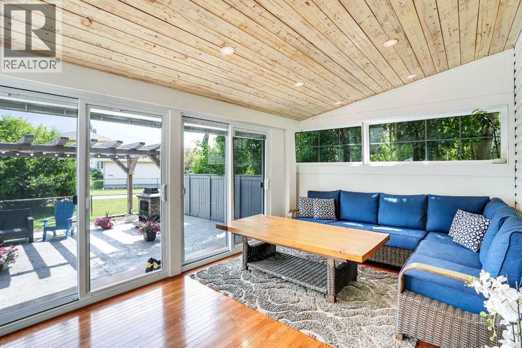 Single Family House for Sale in  Riverview Close SE Riverbend Calgary 