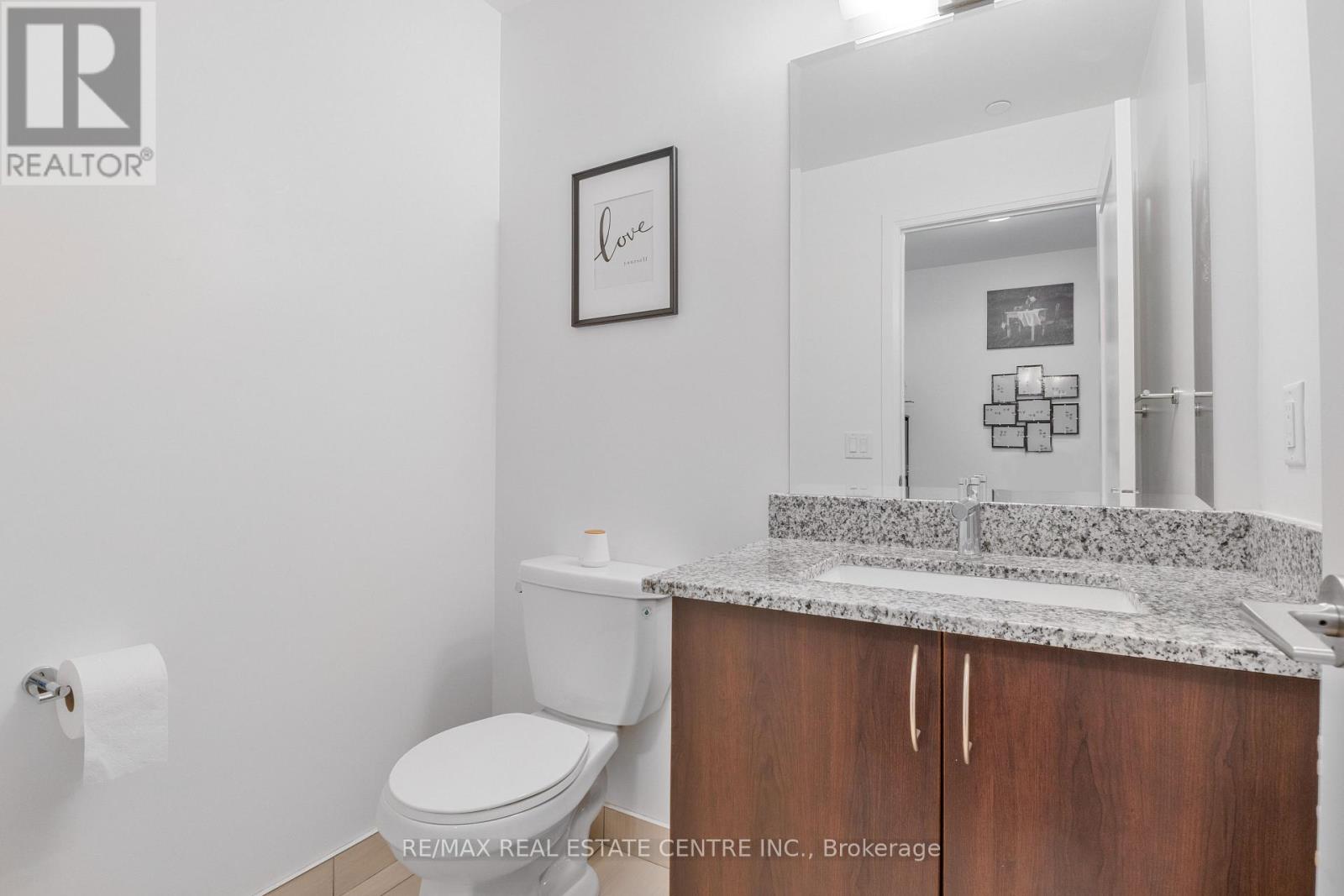 #309 3220 SHEPPARD AVENUE E - 14