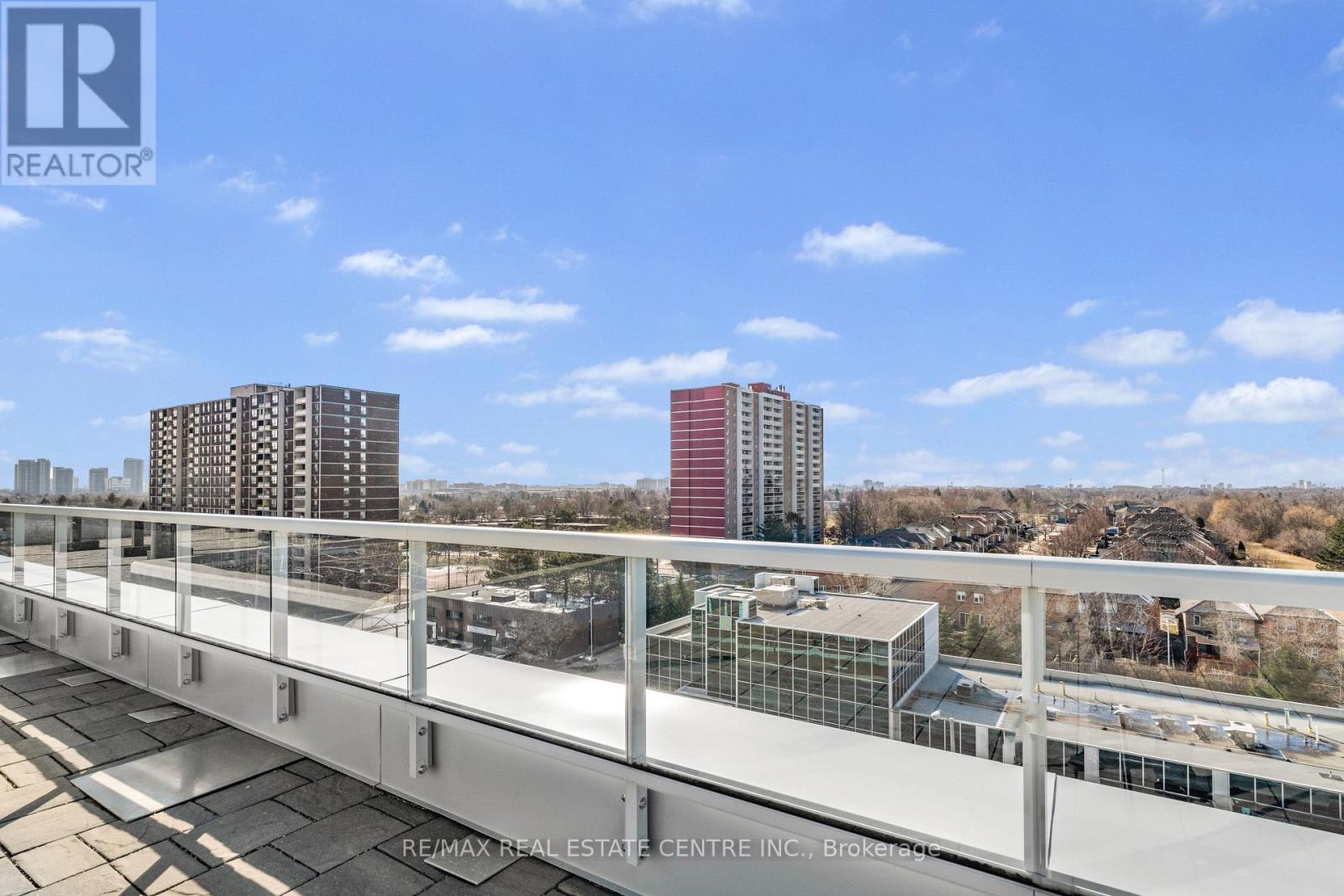 #309 3220 SHEPPARD AVENUE E - 29