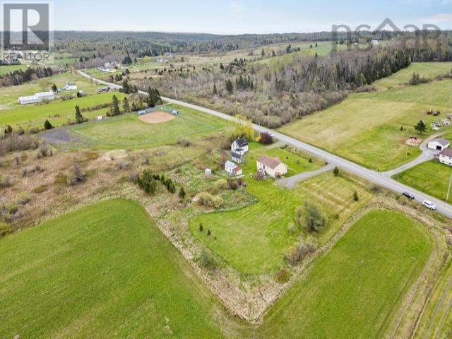 Property 33 of 37 of 3369 Highway 215