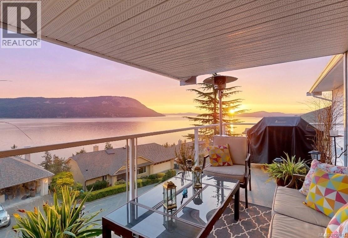 488 Seaview Way - 1