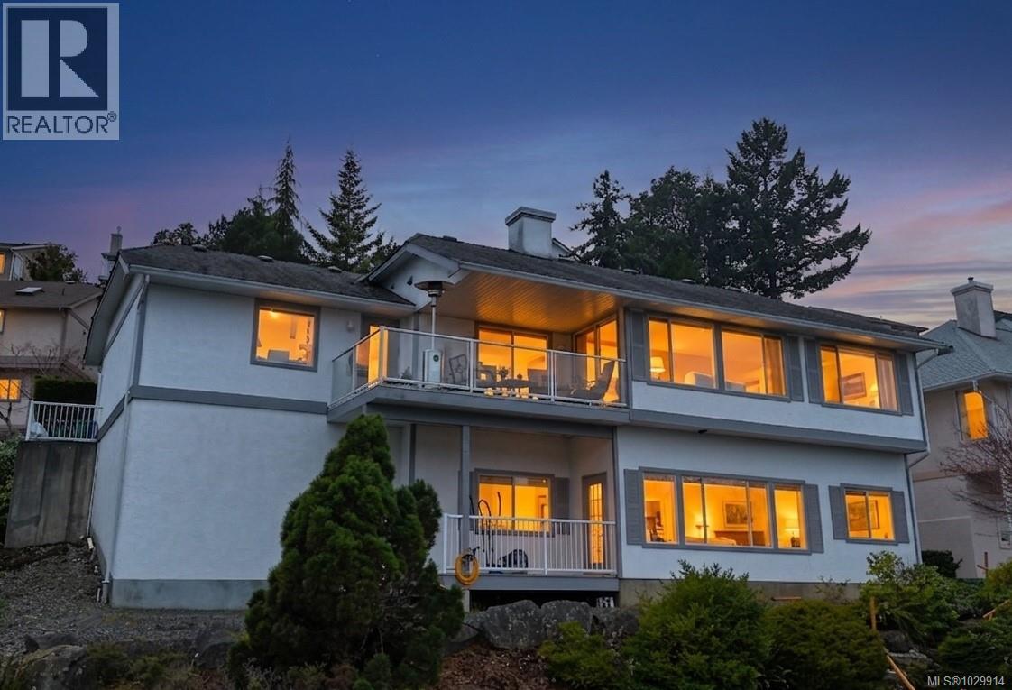 488 Seaview Way - 3