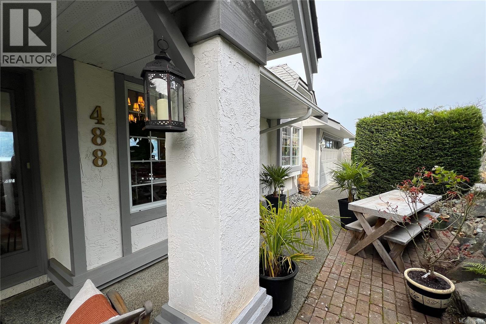 488 Seaview Way - 53